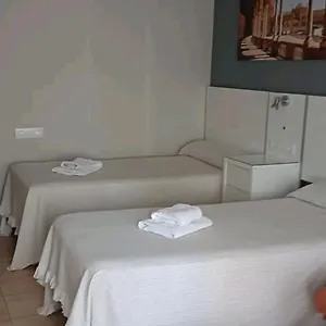 https://apartamento-triana-5-mins-centro.es-andalucia.com